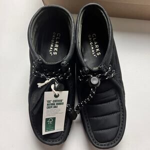 Clarks Original  Wallabee Women's Black Quilted Ankle Boot Sz 7 New in Box